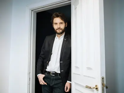 Victor Martinovich. "Why Did Pythia Foretell the Future in the Temple of Apollo?"